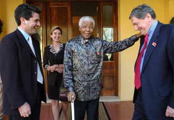 Richard Holbrooke with Nelson Mandela. (The Watch)